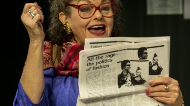 HOW TO PLOT A HIT IN TWO DAYS cast